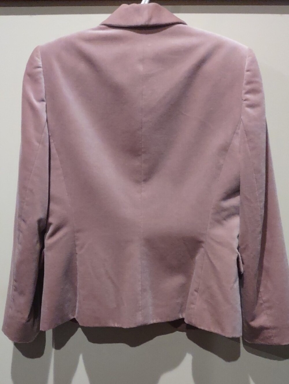 Tahari Pink, Mauve Velvet Blazer Jacket with Shawl Lapel Fancy Buttons 10 - Picture 8 of 8